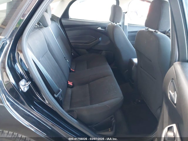Ford FOCUS SE 2017 1FADP3F26HL219875 Image 8