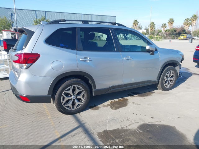 JF2SKAJC7LH509222 Subaru Forester Premium