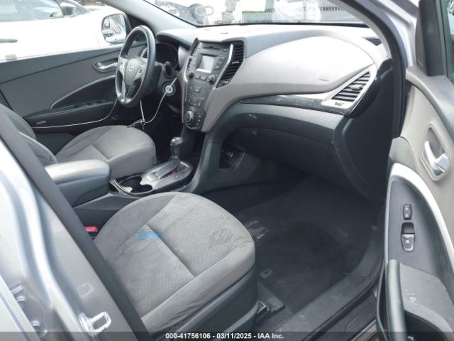 KM8SMDHF9GU153424 Hyundai Santa Fe Se