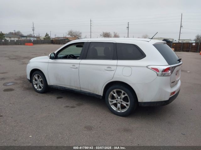 2014 MITSUBISHI OUTLANDER JA4AZ3A35EZ003039 Photo 2