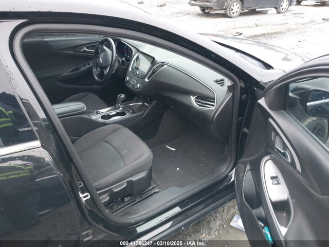 1G1ZD5ST2JF264702 Chevrolet MALIBU LT