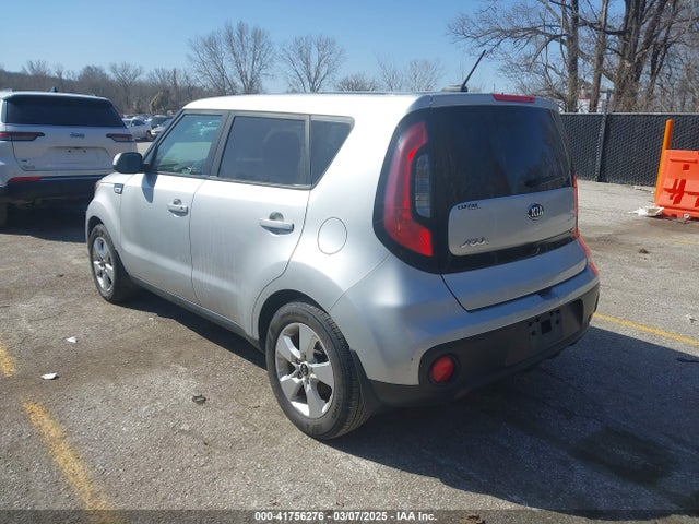 KIA Soul 2019 KNDJN2A22K7666949 Image 3