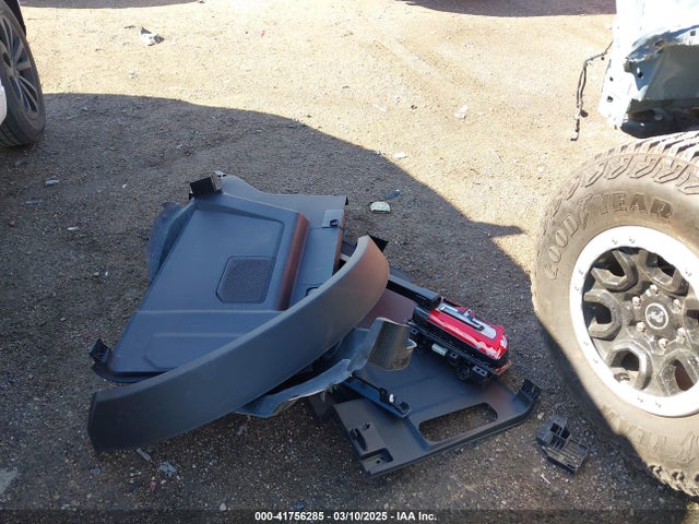 Ford Bronco Badlands 2024 1FMEE9BP2RLA26774 Image 12