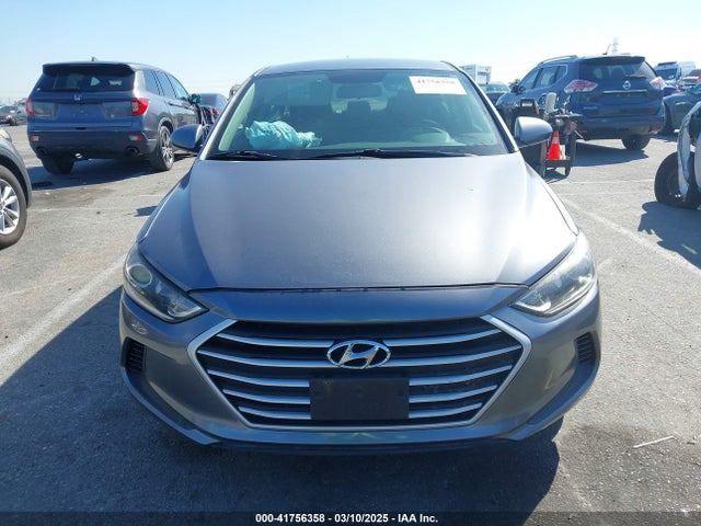 Hyundai ELANTRA SE 2018 KMHD74LF4JU453211 Image 12