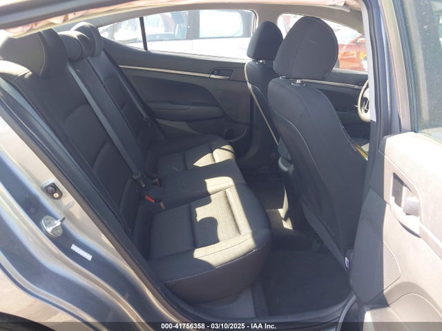 Hyundai ELANTRA SE 2018 KMHD74LF4JU453211 Image 8