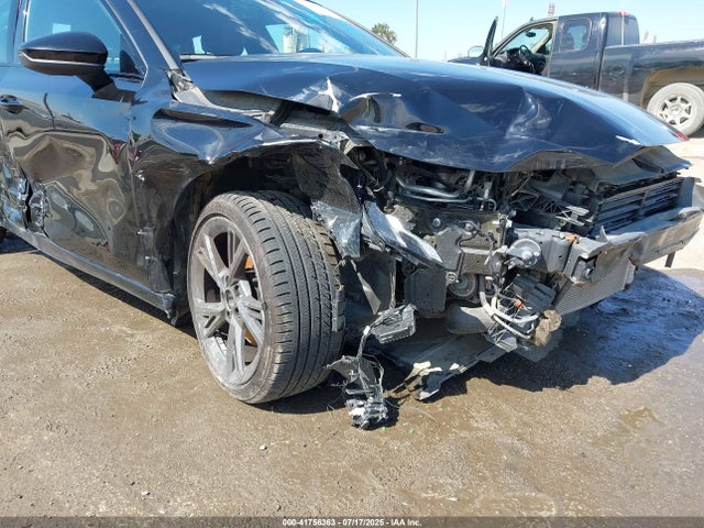 WAUGUDGY9RA086015 Audi 40 tfsi (2.0t)