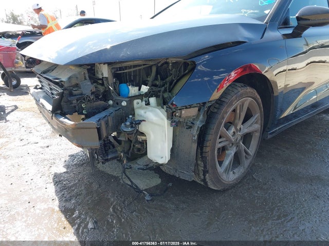 WAUGUDGY9RA086015 Audi 40 tfsi (2.0t)