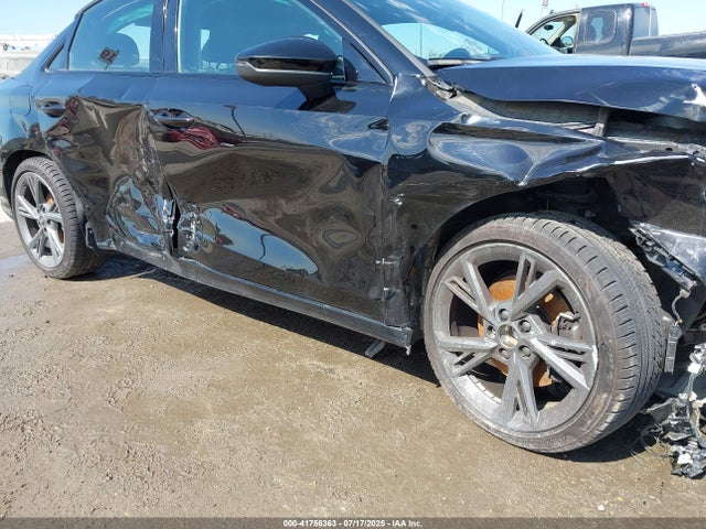 WAUGUDGY9RA086015 Audi 40 tfsi (2.0t)