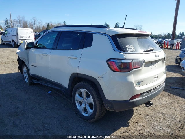 3C4NJDBB8LT132715 Jeep Compass Latitude 4x4