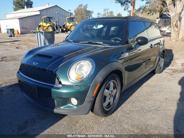 2010 MINI COOPER S CLUBMAN WMWMM3C56ATZ32456 Photo 1