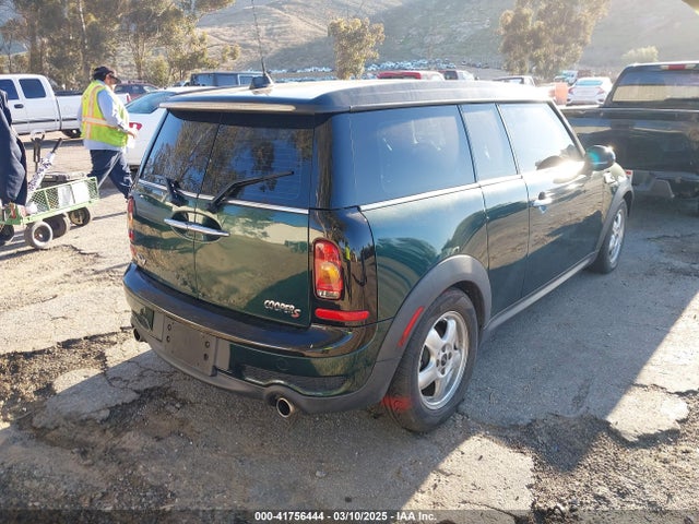 2010 MINI COOPER S CLUBMAN WMWMM3C56ATZ32456 Photo 3