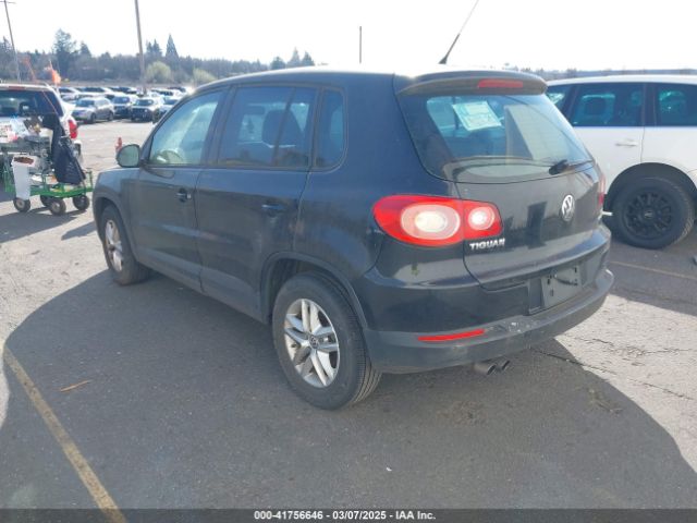 2011 VOLKSWAGEN TIGUAN WVGBV7AX7BW549852 Photo 2