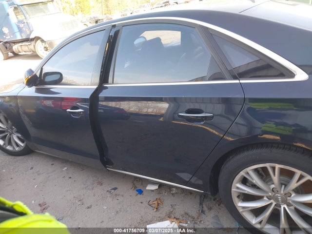 2011 AUDI A8 WAUAVAFD4BN021264 Photo 2