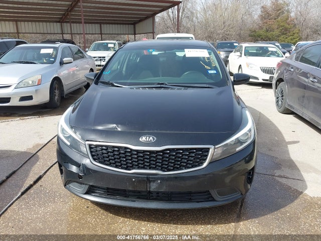 KIA FORTE LX 2017 3KPFK4A72HE157703 Image 12