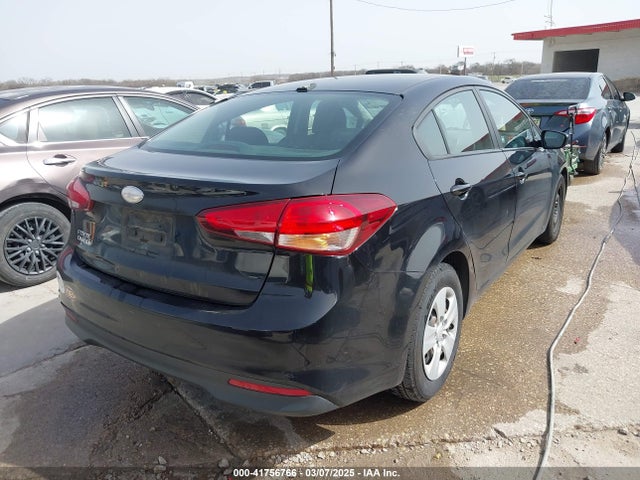 KIA FORTE LX 2017 3KPFK4A72HE157703 Image 4