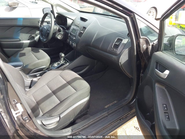 KIA FORTE LX 2017 3KPFK4A72HE157703 Image 5