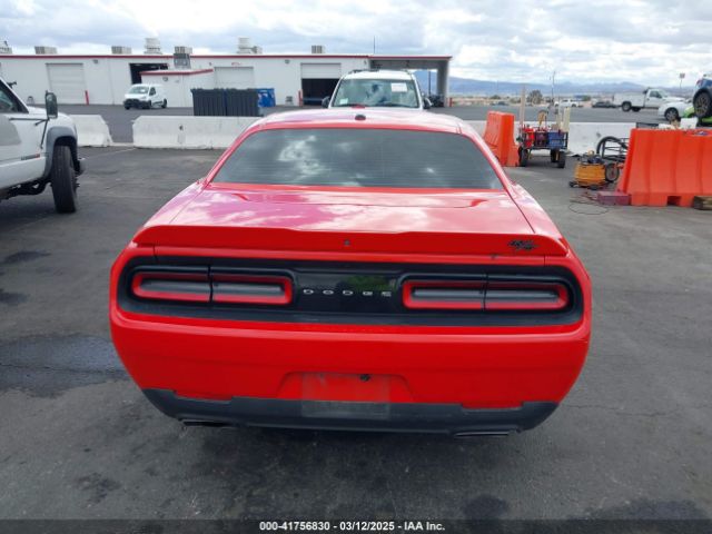2C3CDZAT3FH878268 Dodge Challenger R/t