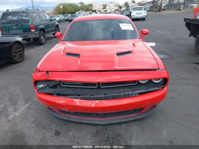 2C3CDZAT3FH878268 Dodge Challenger R/t