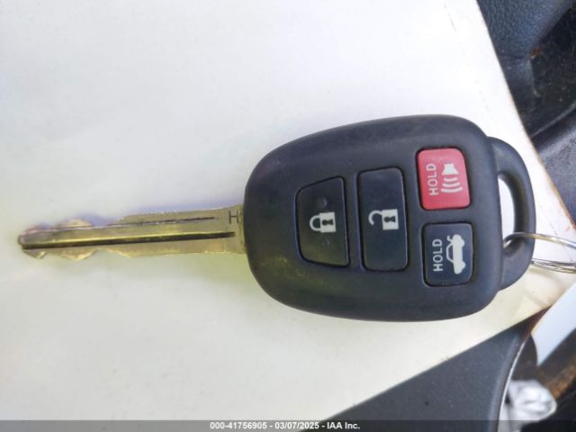 4T1BF1FK5HU810424 Toyota CAMRY SE