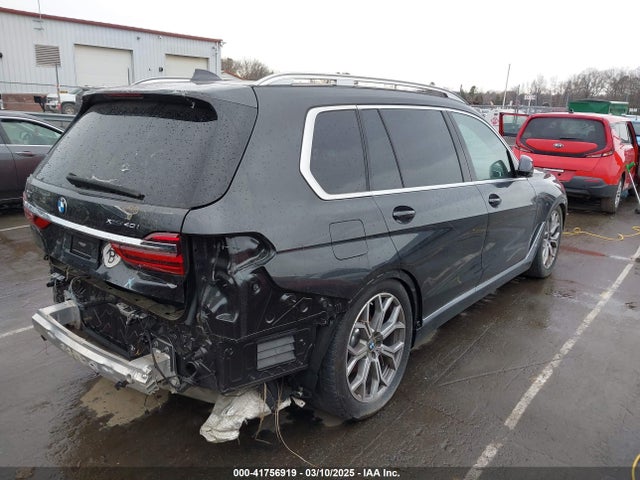 2021 BMW X7 5UXCW2C04M9D99050 Photo 3
