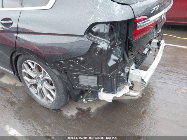 2021 BMW X7 5UXCW2C04M9D99050 Photo 5