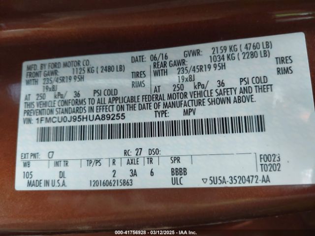 1FMCU0J95HUA89255 Ford Escape Titanium