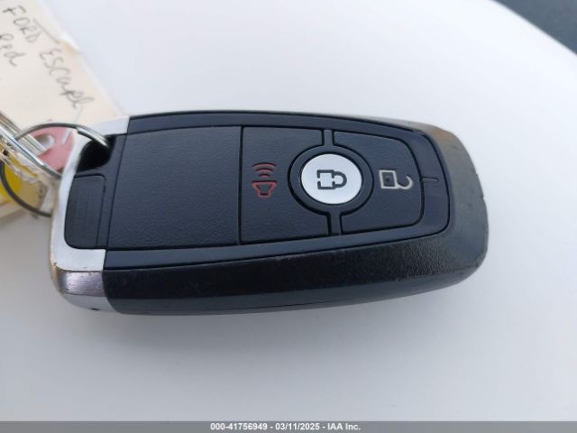 1FMCU0G64LUA49724 Ford ESCAPE SE