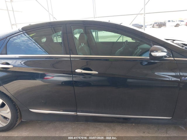 KMHEC4A4XFA123504 Hyundai Sonata Hybrid Limited