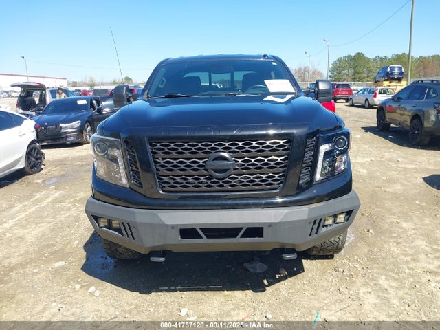 1N6BA1F42JN526363 Nissan Titan Xd Sv Diesel