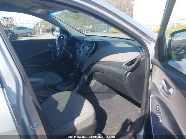 5XYZTDLB5GG349808 Hyundai Santa Fe Sport 2.4l
