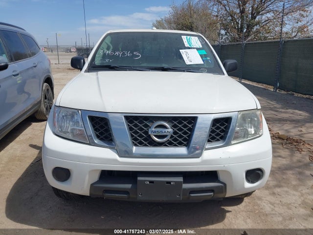 1N6AD0ERXJN735778 Nissan Frontier Sv