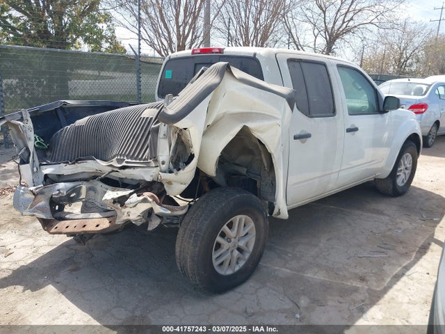1N6AD0ERXJN735778 Nissan Frontier Sv