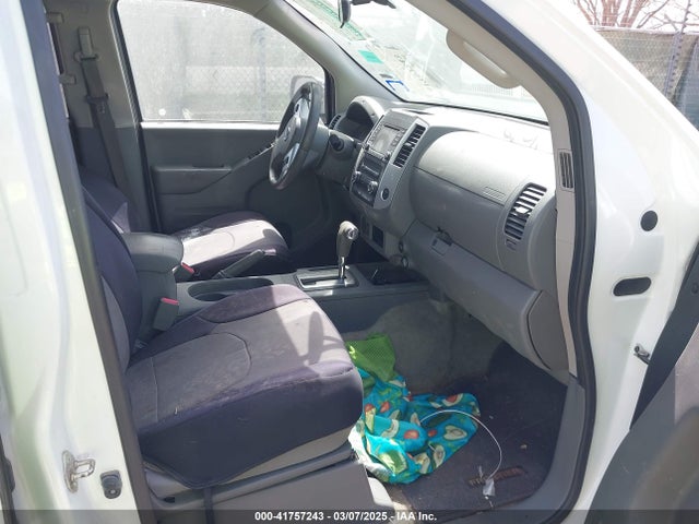 1N6AD0ERXJN735778 Nissan Frontier Sv
