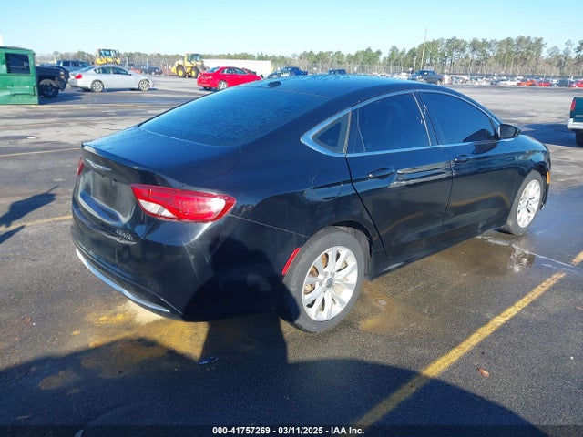 Chrysler 200 C 2015 1C3CCCCB4FN524965 Image 4
