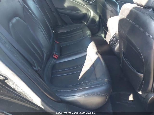 Chrysler 200 C 2015 1C3CCCCB4FN524965 Image 8