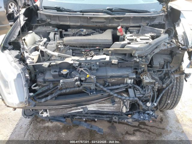 5N1AT2MV9JC751851 Nissan ROGUE SV