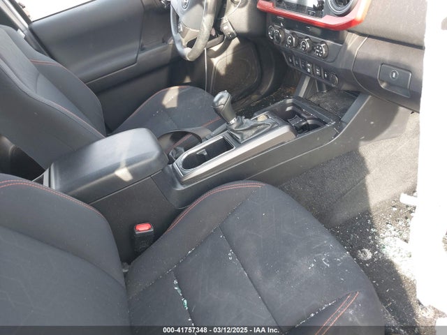 3TMCZ5AN9KM211188 Toyota Tacoma Trd Sport