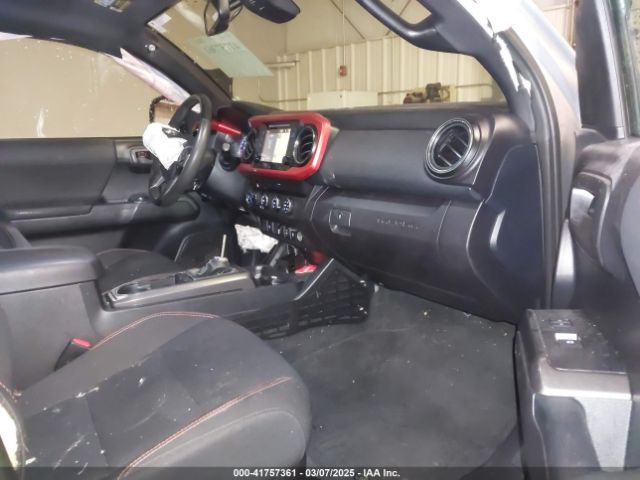 5TFCZ5AN8KX198752 Toyota Tacoma Trd Off Road