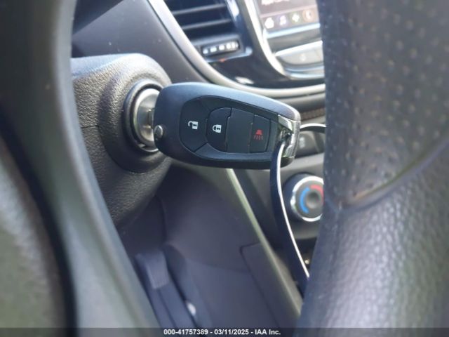 3GNCJKSB8LL134449 Chevrolet Trax Fwd Ls