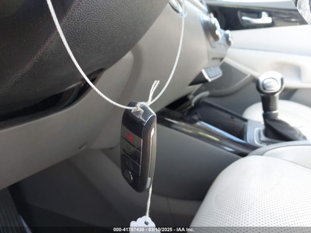5XYPK4A52GG081159 KIA Sorento 3.3l Sx