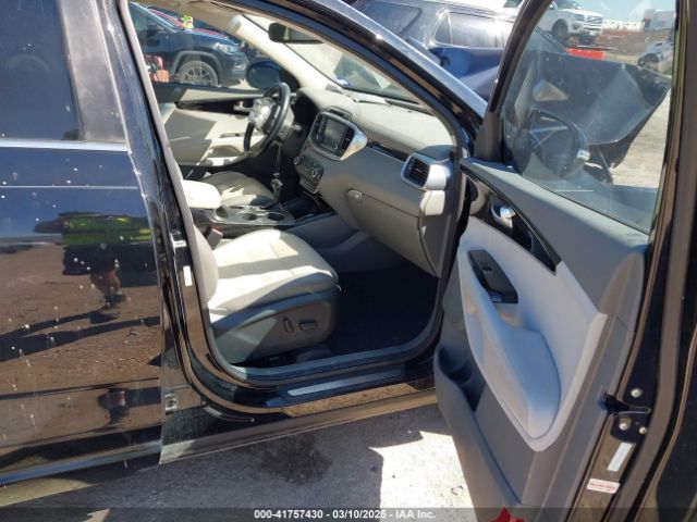 5XYPK4A52GG081159 KIA Sorento 3.3l Sx