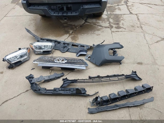 3TMCZ5AN3HM113332 Toyota Tacoma Trd Sport