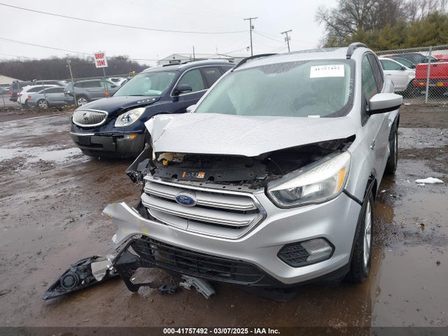 1FMCU9GDXJUB20859 Ford ESCAPE SE