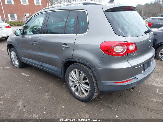 2011 Volkswagen Tiguan Se მანქანა იყიდება აუქციონზე, vin: WVGBV7AX4BW532524, აუქციონის ნომერი: 41757552