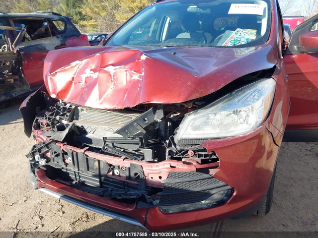 1FMCU9GXXEUD58338 Ford ESCAPE SE