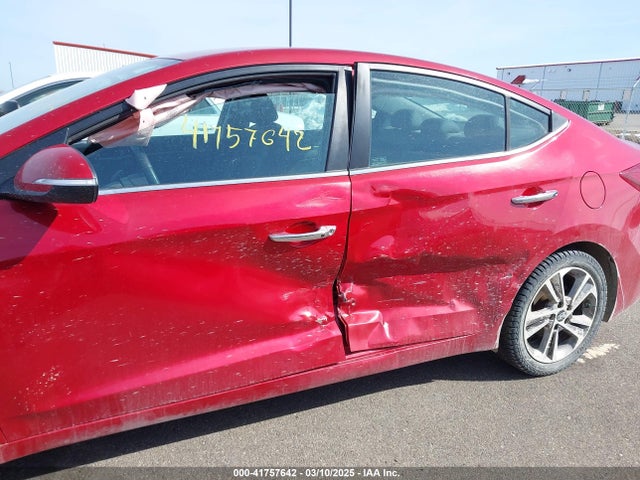 5NPD84LF7HH032556 Hyundai Elantra Limited