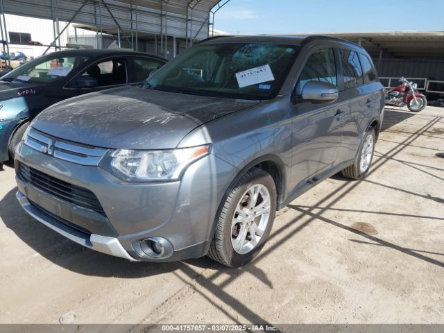 JA4AD3A30FZ013994 Mitsubishi Outlander Se