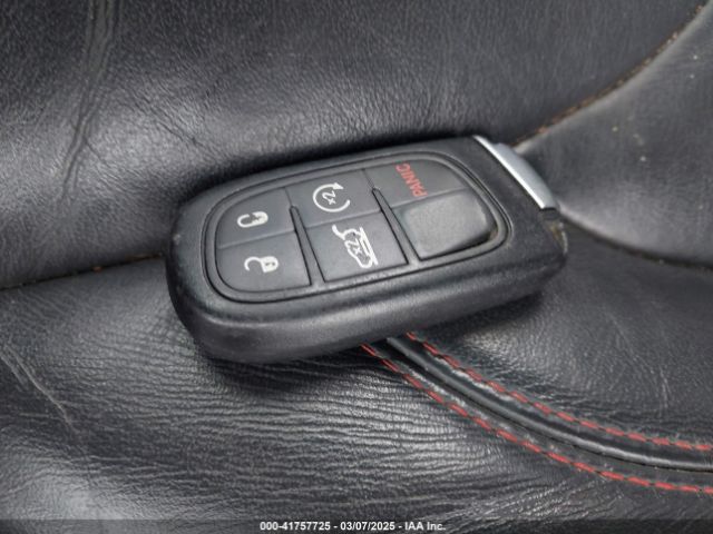 1C4PJMBS6GW113069 Jeep Cherokee Trailhawk