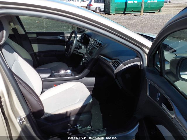 2019 FORD FUSION 3FA6P0HD8KR229211 Photo 4