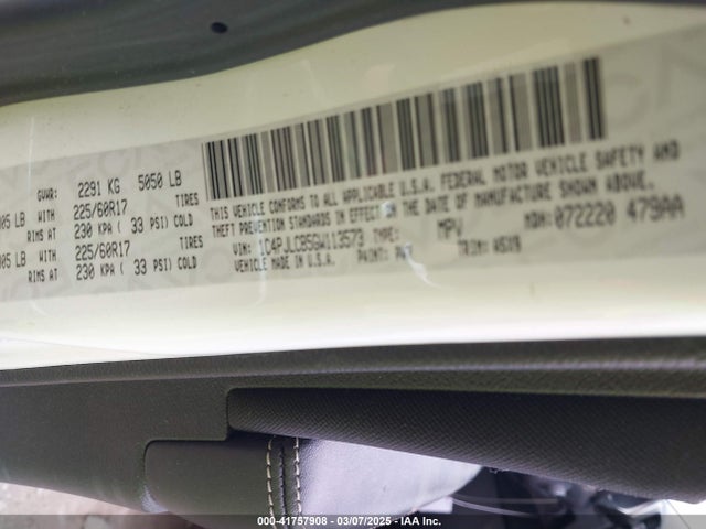 1C4PJLCB5GW113573 Jeep Cherokee Latitude